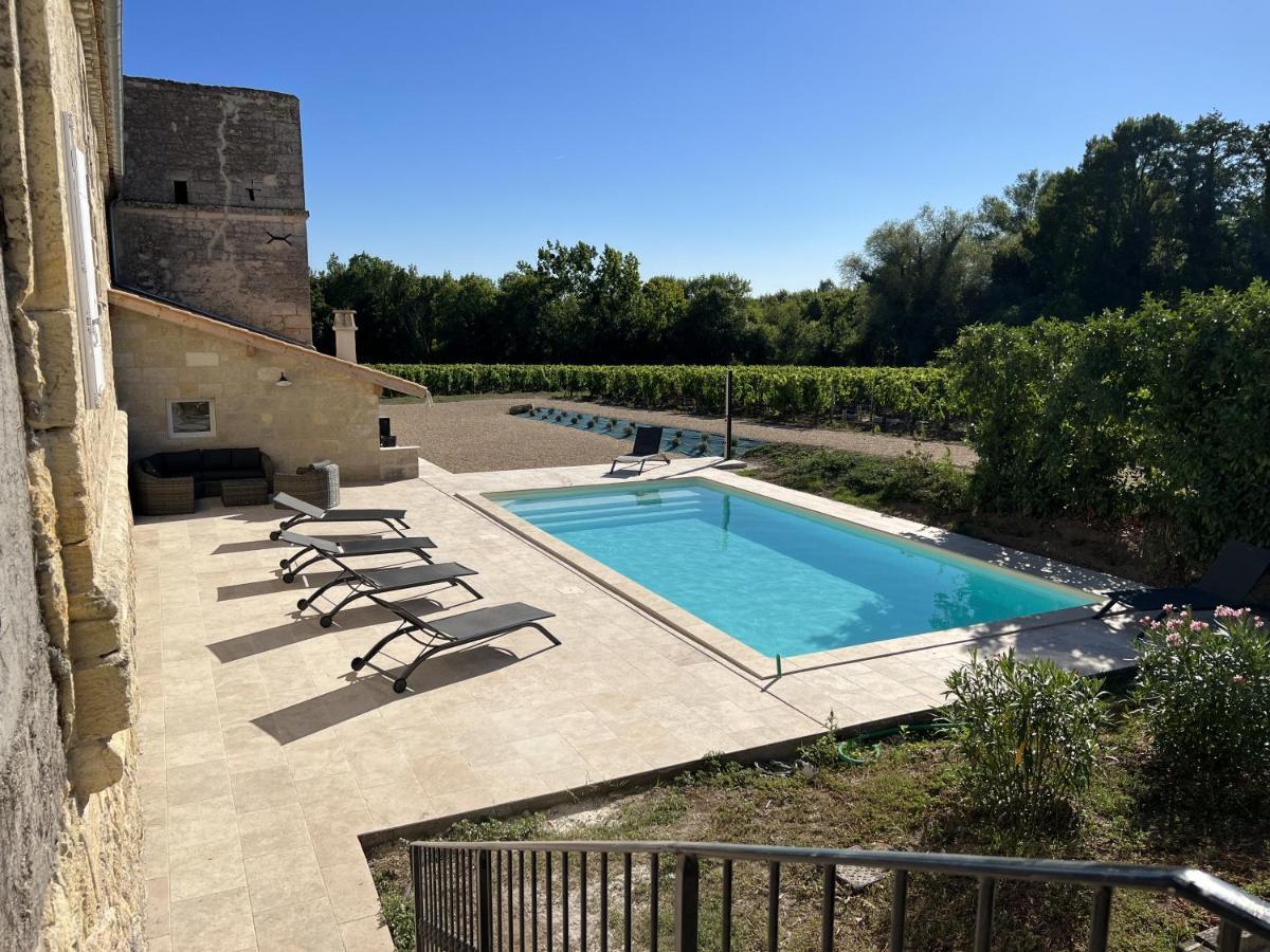 Gite Avec Piscine, Chateau De Lescours, St-Emilion Saint-Sulpice-de-Faleyrens Exterior photo