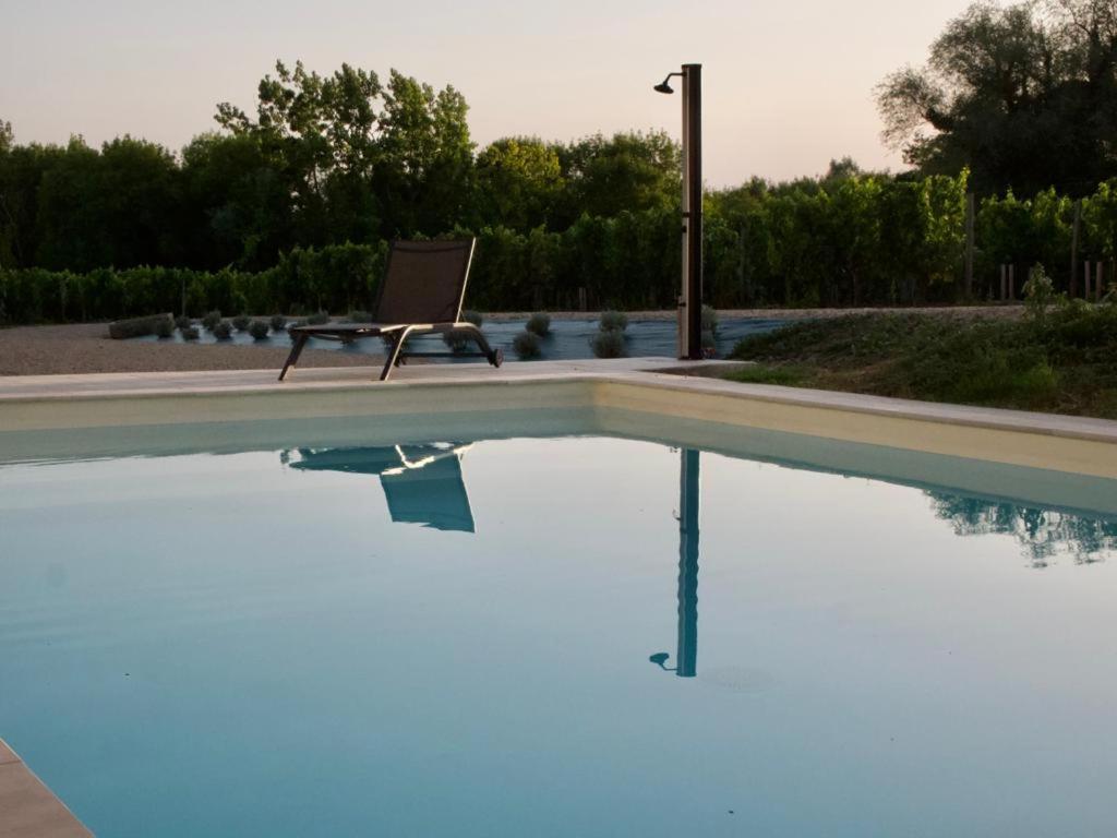 Gite Avec Piscine, Chateau De Lescours, St-Emilion Saint-Sulpice-de-Faleyrens Exterior photo