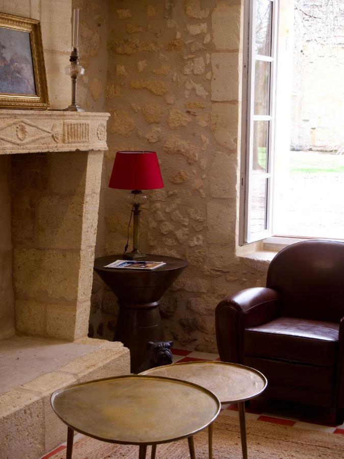 Gite Avec Piscine, Chateau De Lescours, St-Emilion Saint-Sulpice-de-Faleyrens Exterior photo